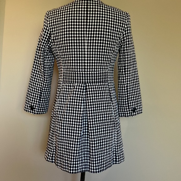 Fabulous black and white car coat/blazer. - Picture 8 of 16